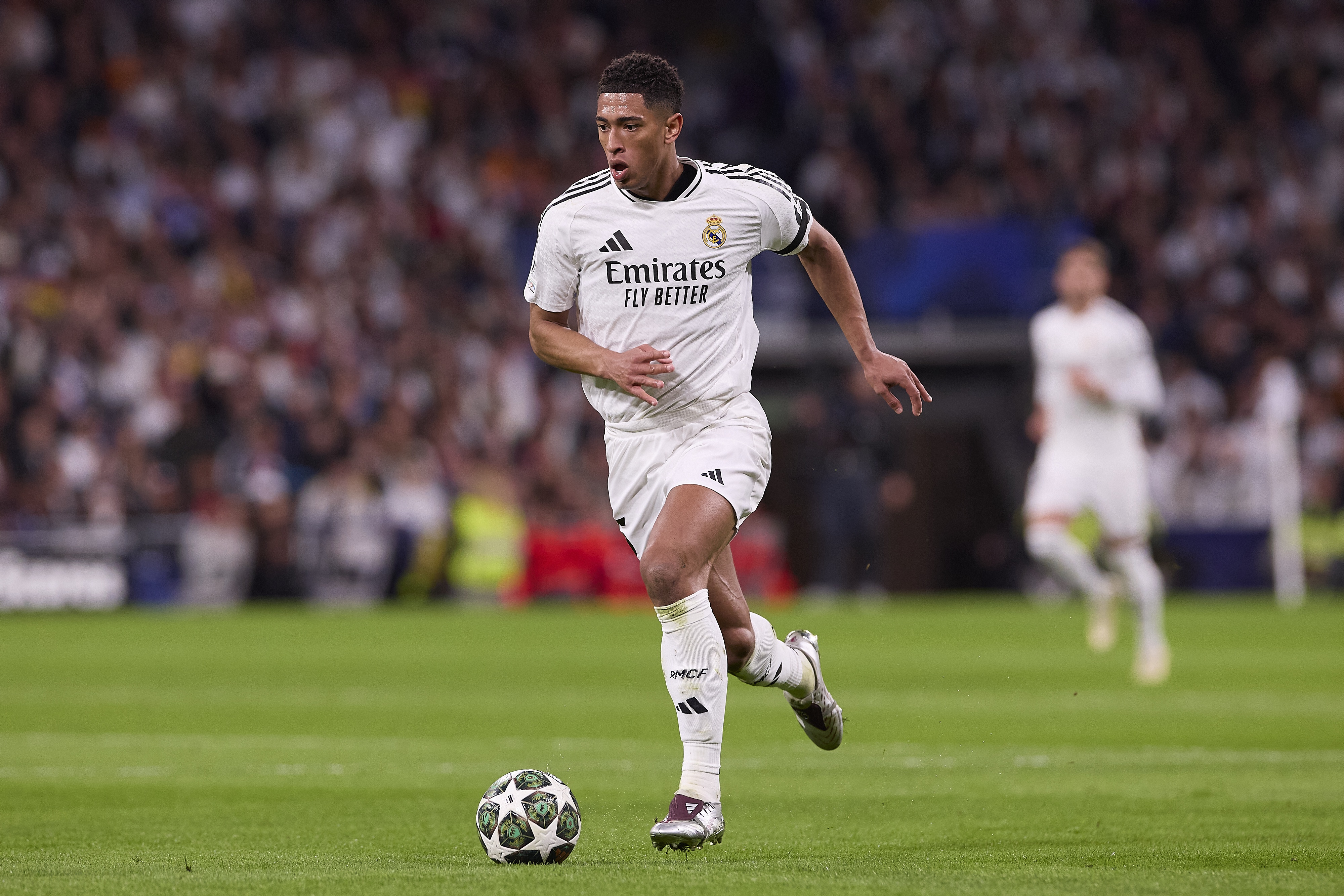 化贝林厄姆, 赛日得到充 化贝林厄姆, 赛日得到充