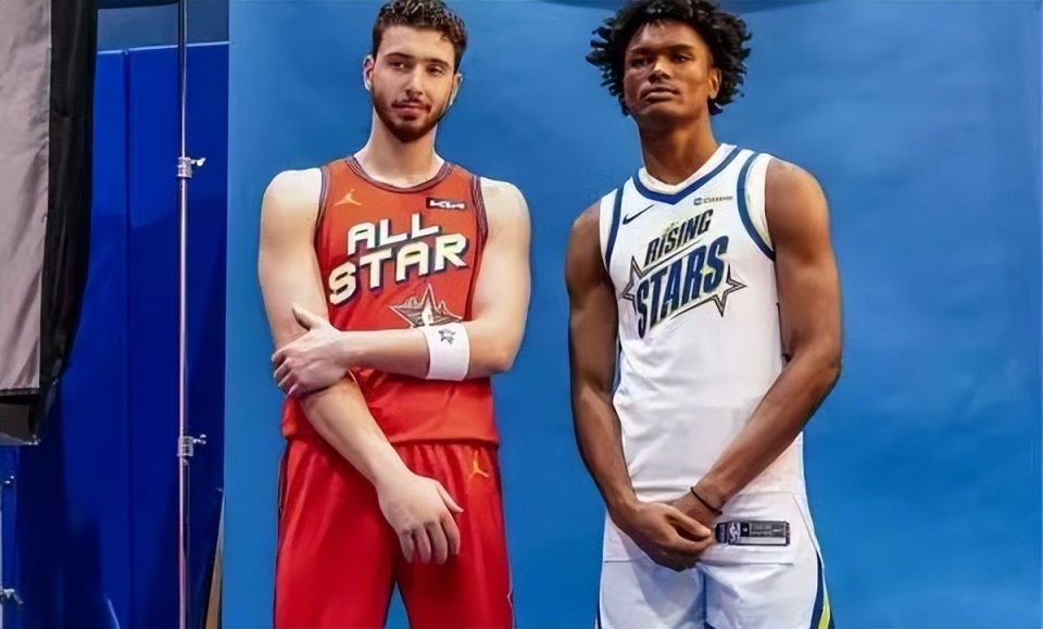 上来了, 要做的是保 上来了, 要做的是保